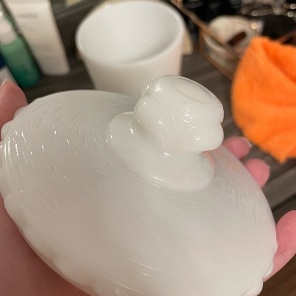 Milk glass vine compote - Picture 4 of 7